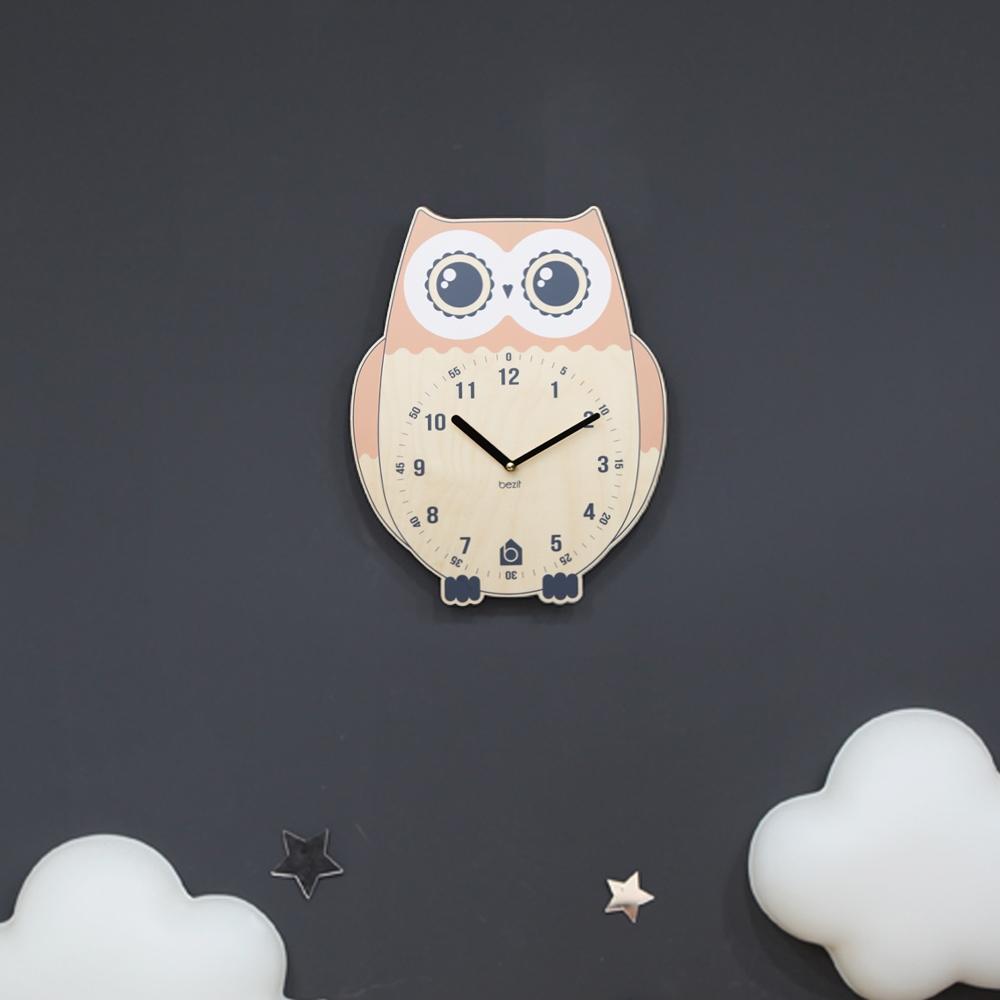 Rich Owl non-ticking Silent Wall Clock (peach)