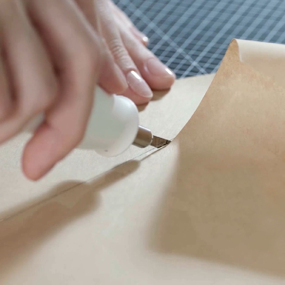 Ultrasonic cutter, 40,000 vibrations per second WONDERCUTTER S(Dark Grey,  Light Blue) made in Kroea