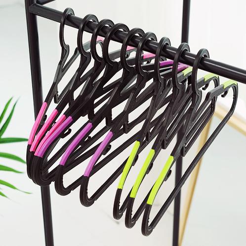 Bono Non-Slip Hanger