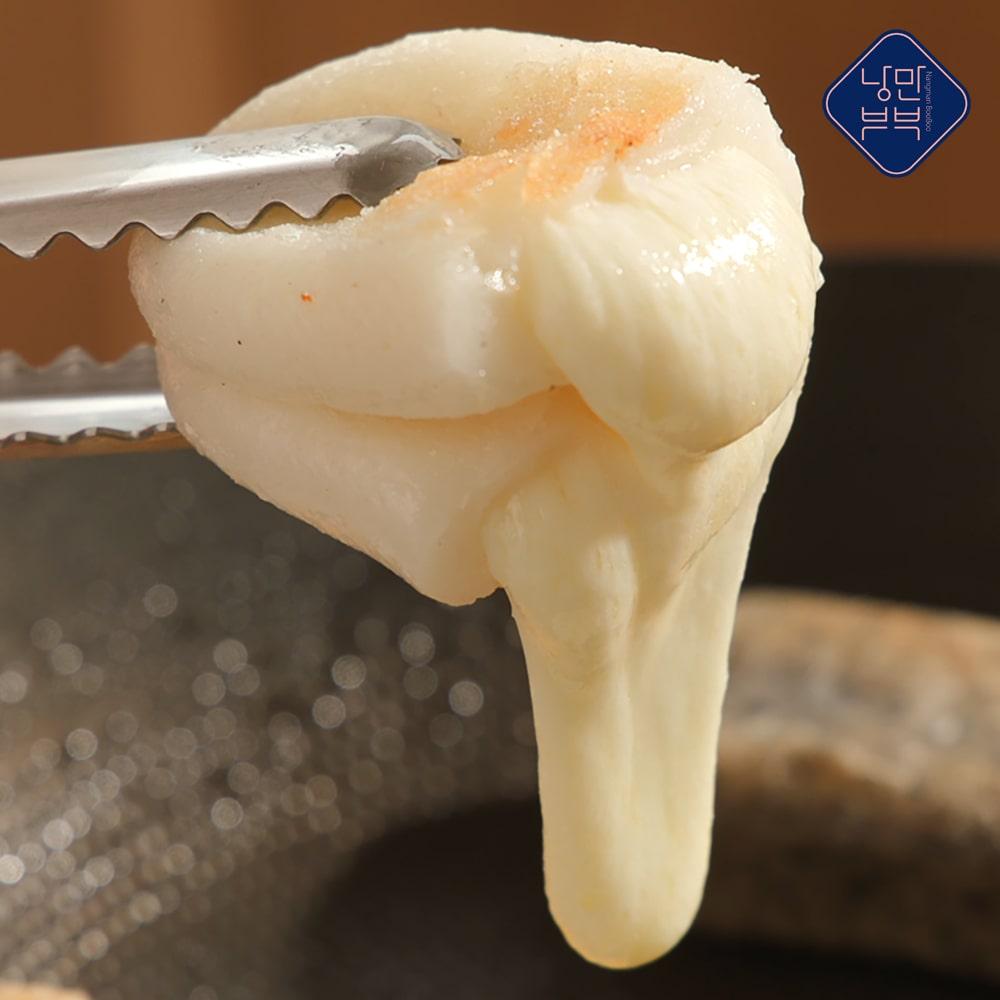 Grilled Cheese tteok bar